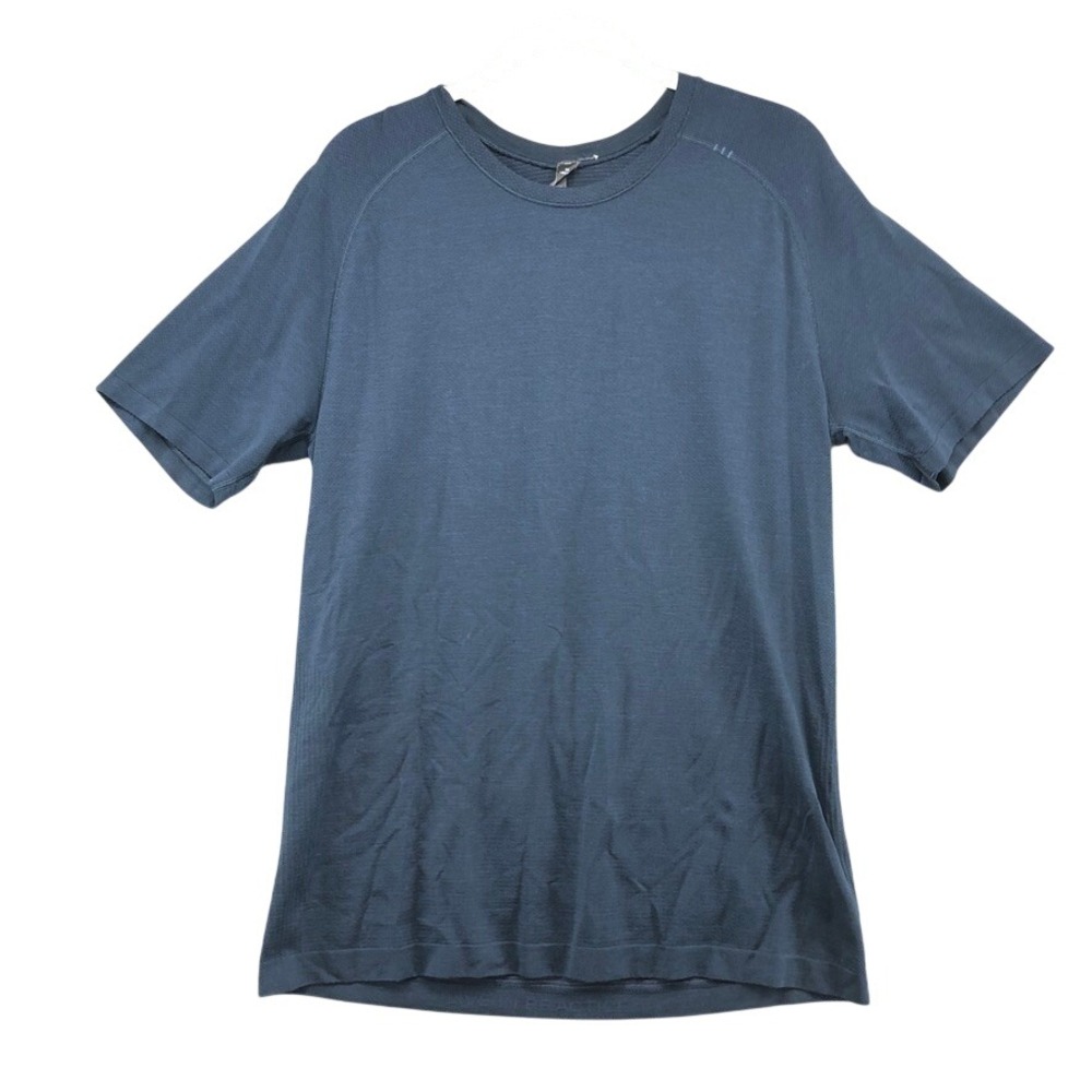 Lululemon Metal Vent Tech Shirt Mens Medium Blue Short Sleeve Athletic Training